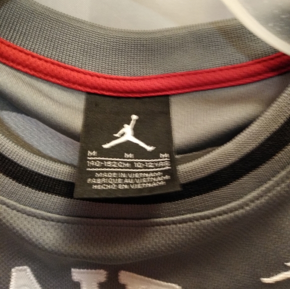 Air Jordan jersey - Picture 3 of 4